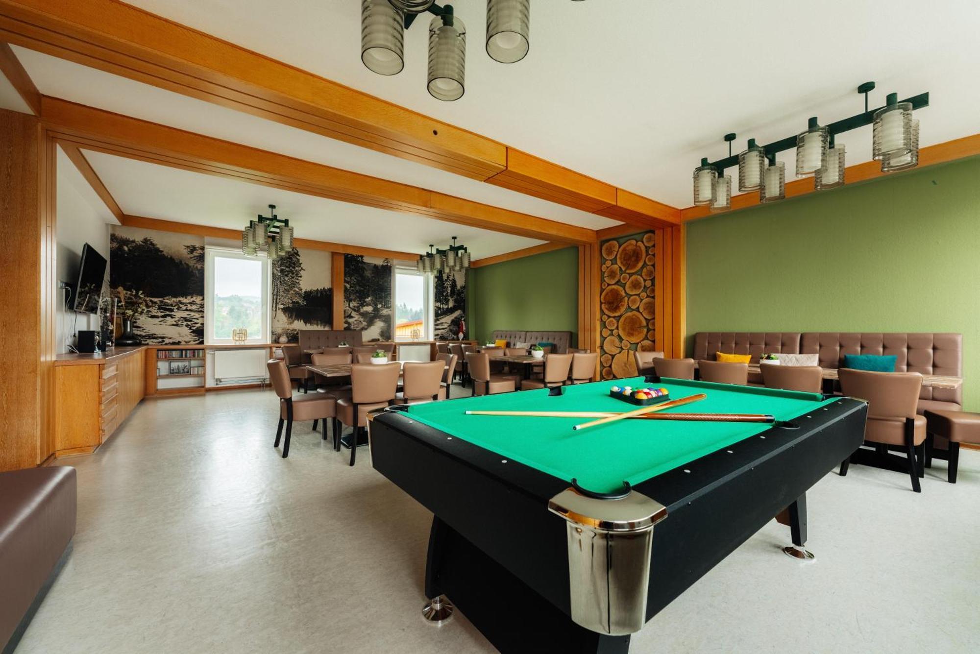 Haus Sonnblick - Gruppenhaus - Bis Zu 42 Personen - Grosser Gemeinschaftsbereich - Billiard - Soccer - Dart - Garten Braunlage Kültér fotó