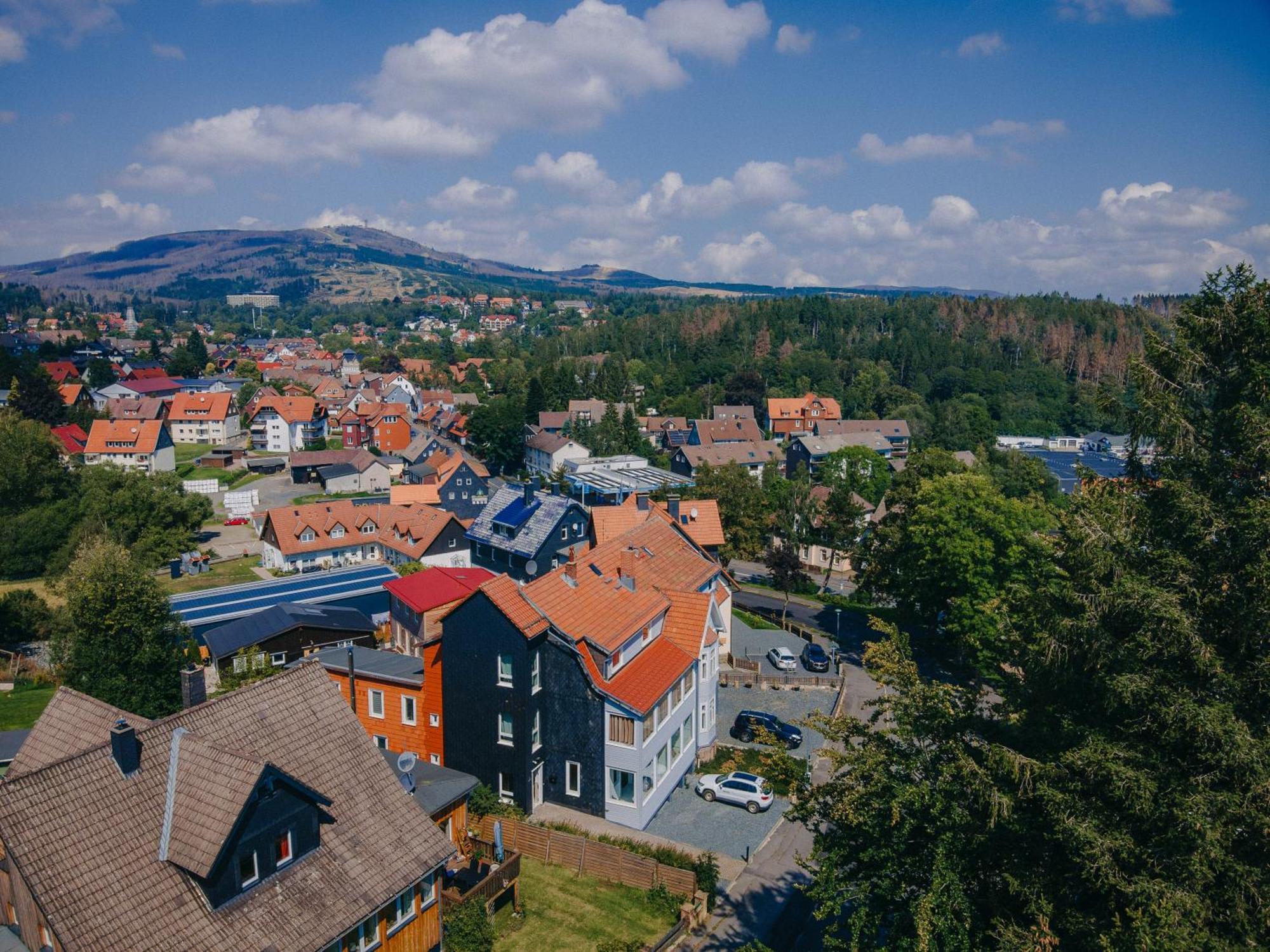 Haus Sonnblick - Gruppenhaus - Bis Zu 42 Personen - Grosser Gemeinschaftsbereich - Billiard - Soccer - Dart - Garten Braunlage Kültér fotó